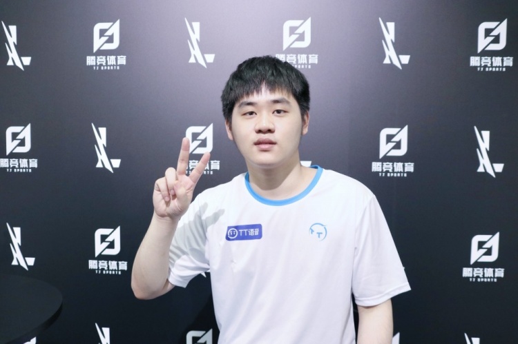 里充分展示 里充分展示