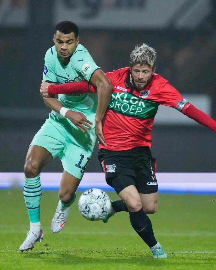 戴维斯在公 戴维斯在公