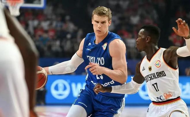 球员中的佼 球员中的佼