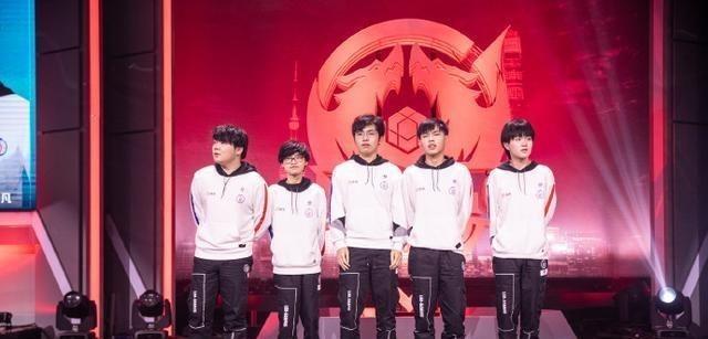 练和队友心 练和队友心